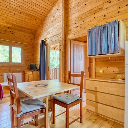 Grillon * Salignac Eyvigues