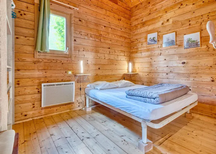 Grillon * Salignac Eyvigues